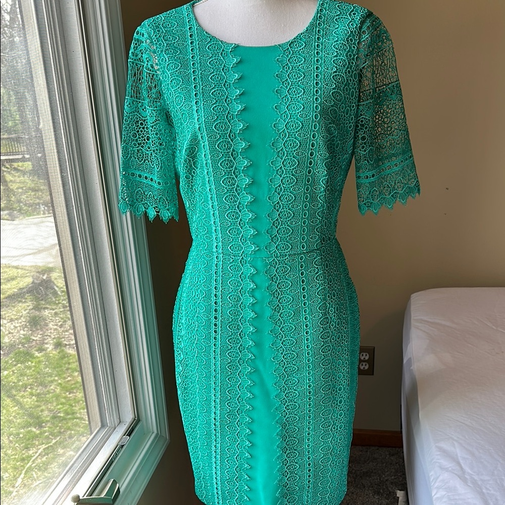 Antonio Melani Elegant Green Lace Dress